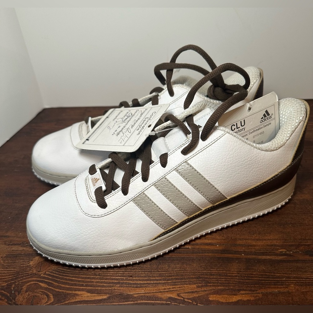 Men's Adidas Courtside II Lux Sneaker Sample Shoe 2010 Size 8.5 White &‎ Brown